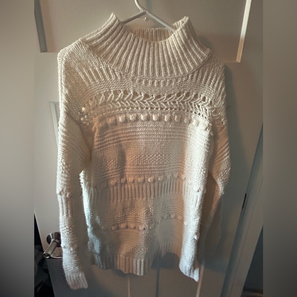 Lou and Grey - Cozy White Knit Sweater - Size XS